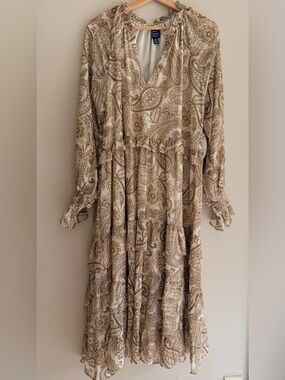 Women's Cream and Tan Paisley Long Sleeve Dress